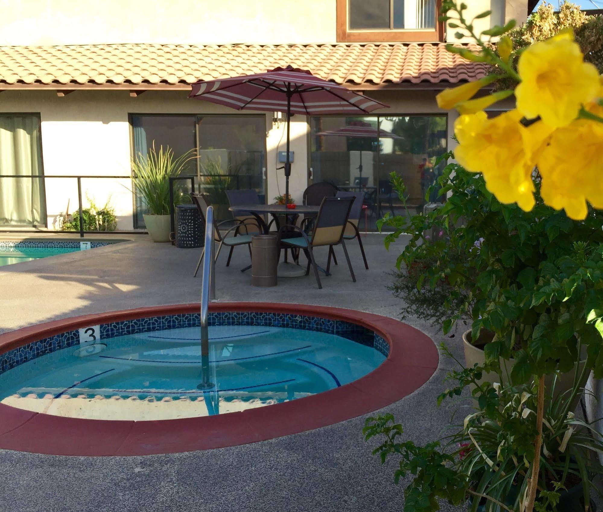 Palms Hotel Palm Desert Bagian luar foto