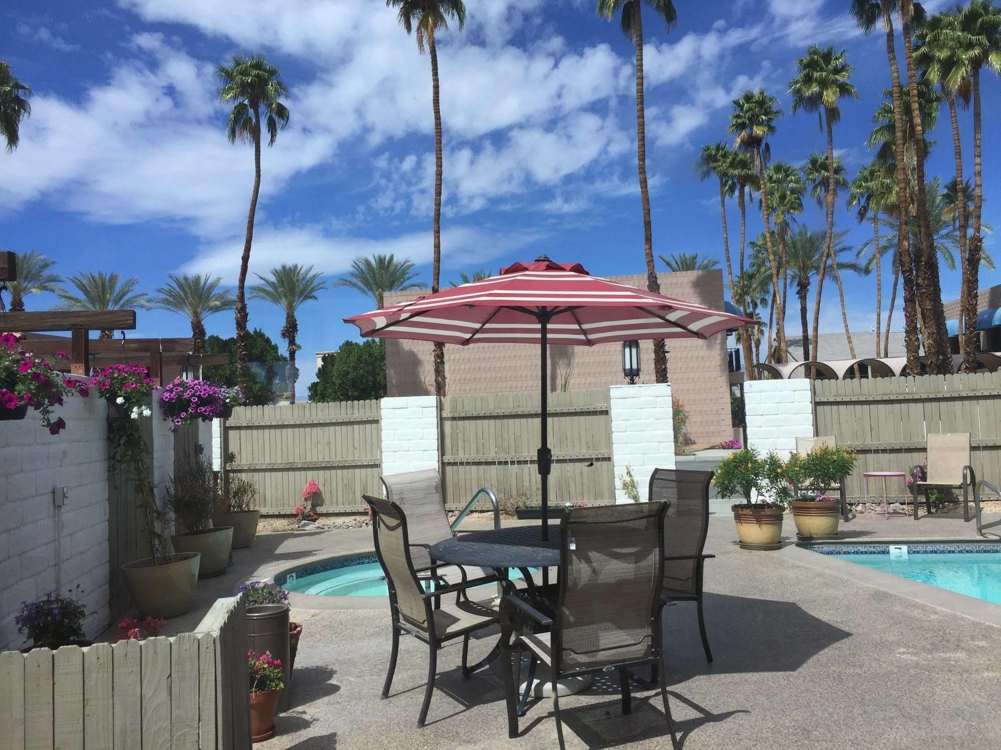 Palms Hotel Palm Desert Bagian luar foto